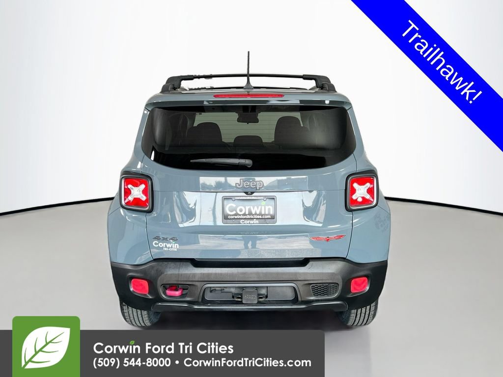 Used 2017 Jeep Renegade Trailhawk w/ Cold Weather Group II AWD/4WD image 13