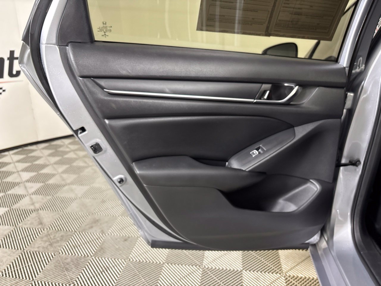 Used 2022 Honda Accord Sport image 17