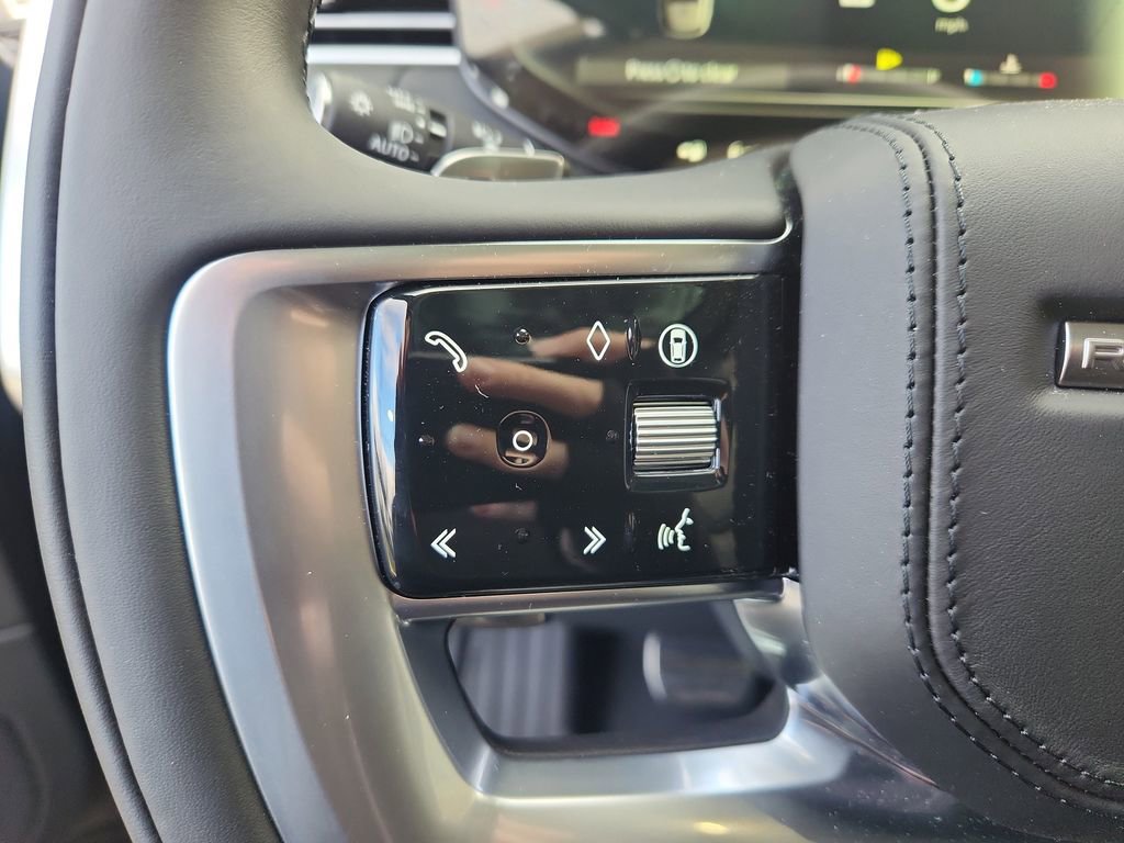 New 2026 Land Rover Range Rover SE image 19