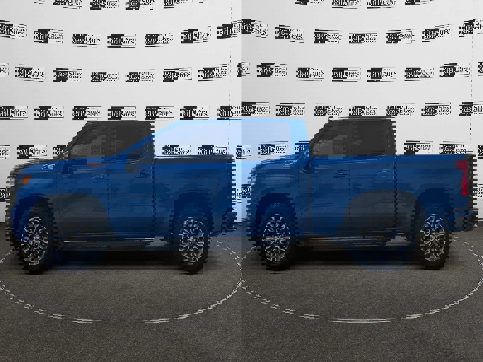 Used 2022 Chevrolet Silverado 1500 RST w/ Convenience Package II image 3