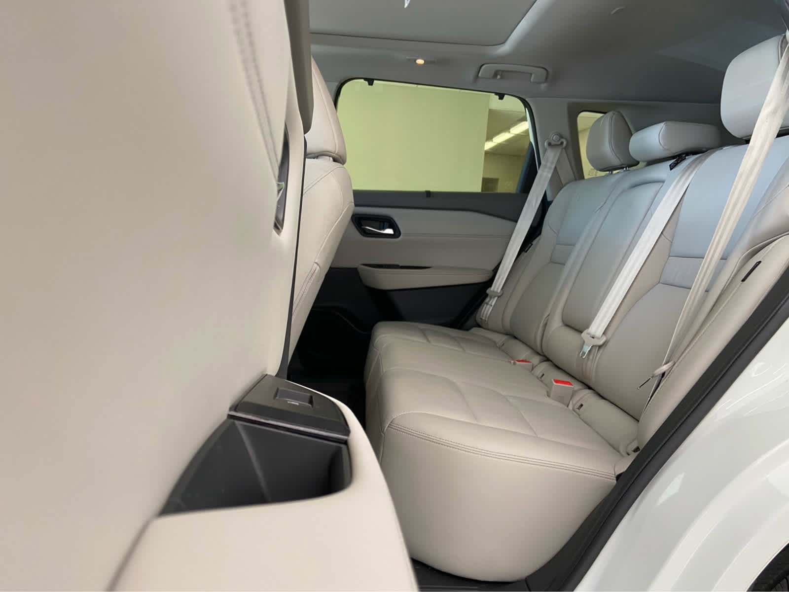 Used 2023 Nissan Rogue SL w/ SL Premium Package image 15