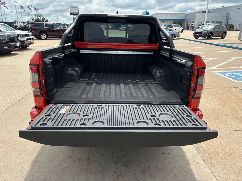 Used 2025 Nissan Frontier PRO-4X w/ Pro Convenience Package AWD/4WD image 23
