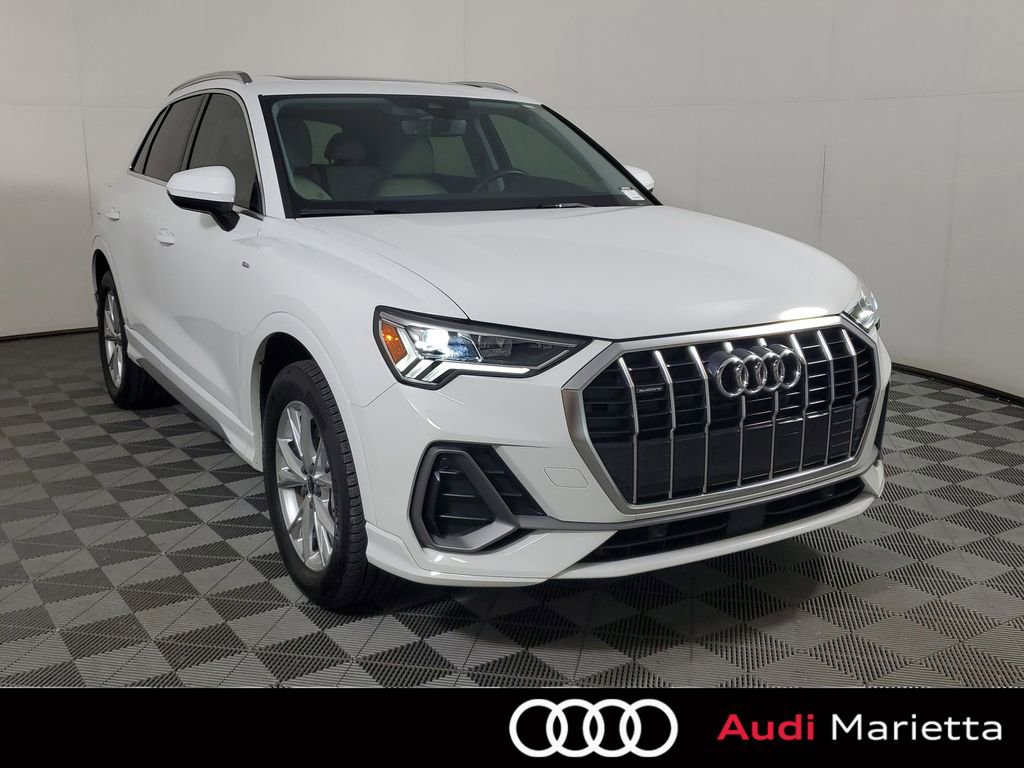 Used 2024 Audi Q3 2.0T Premium w/ Convenience Package AWD/4WD image 1