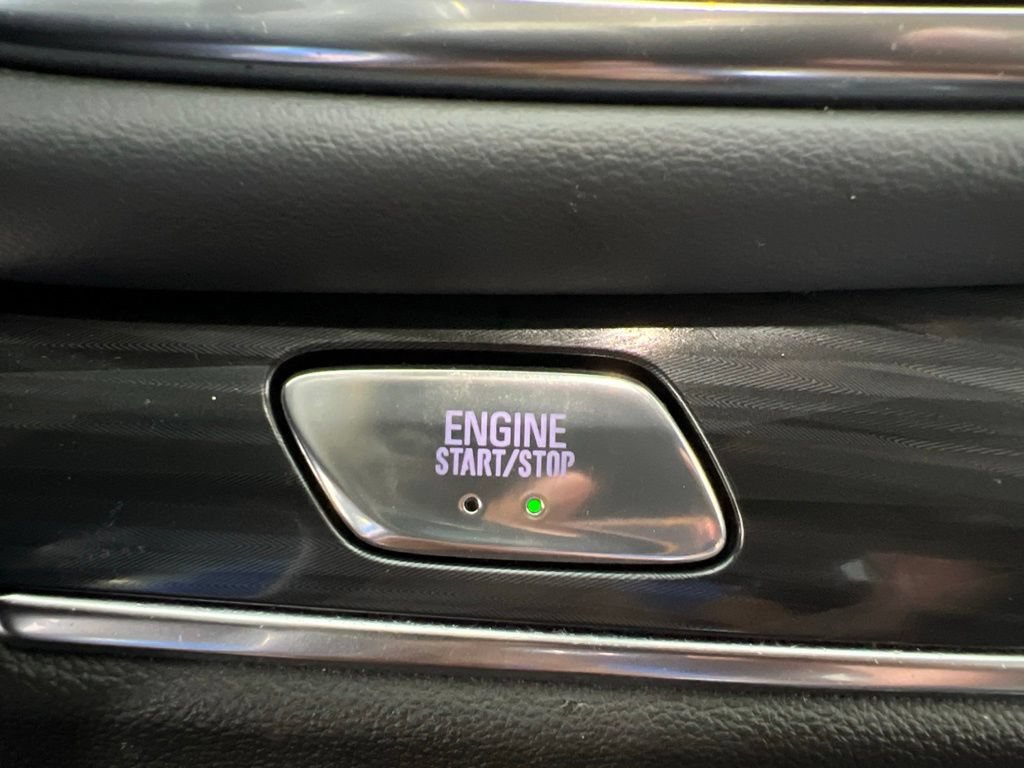 Used 2023 Buick Enclave Essence w/ Sport Touring Edition FWD image 15