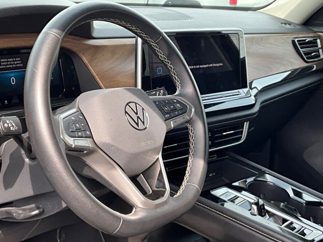 Used 2024 Volkswagen Atlas SE image 4