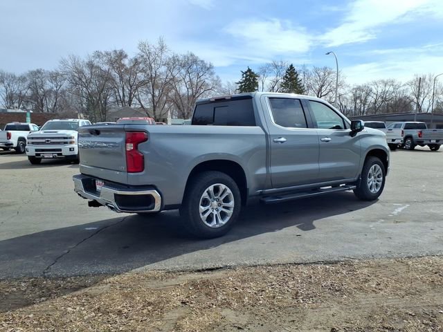 Used 2025 Chevrolet Silverado 1500 LTZ AWD/4WD image 3