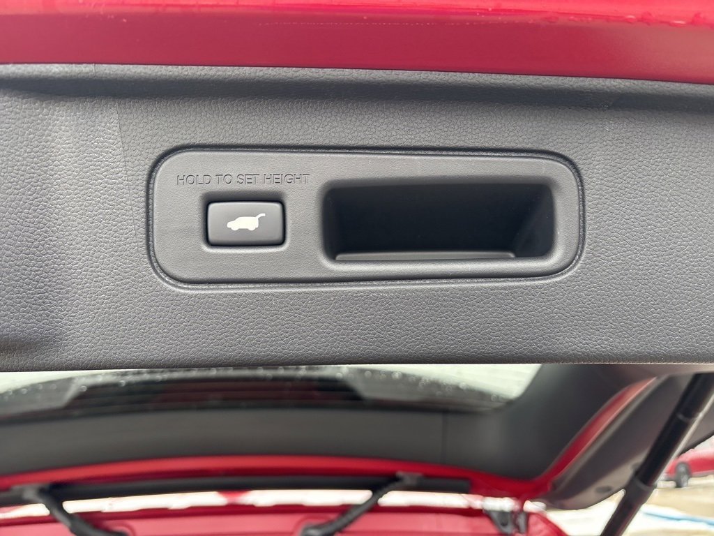 New 2025 Honda Pilot Touring image 19