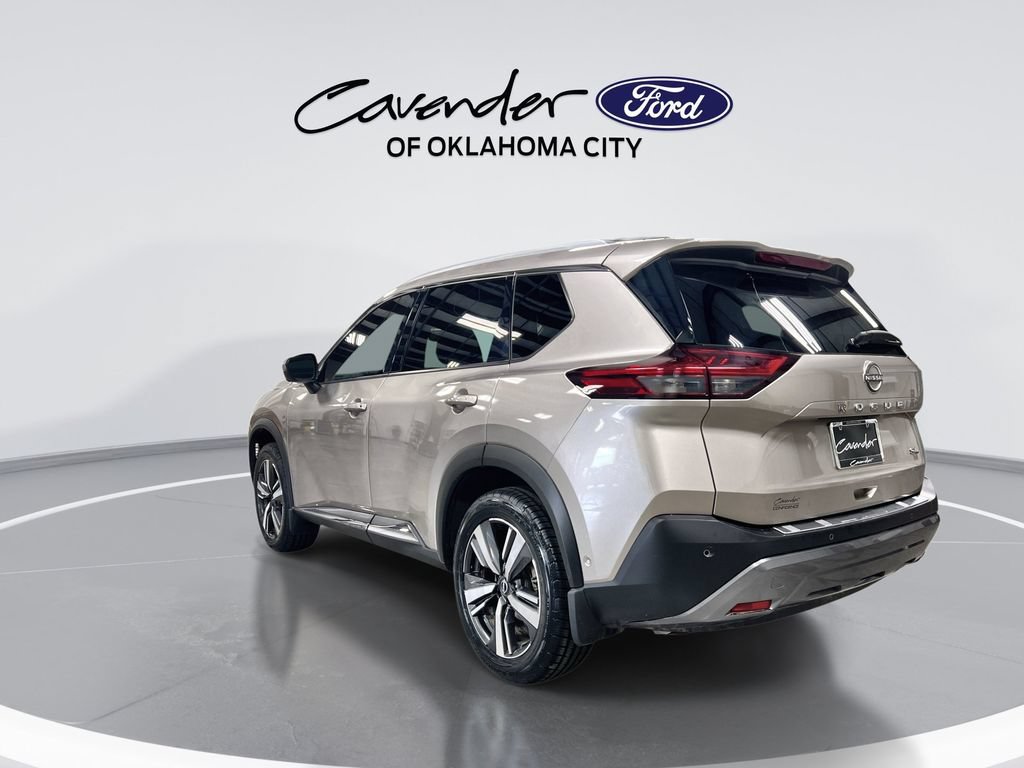 Used 2023 Nissan Rogue SL w/ SL Premium Package FWD image 6