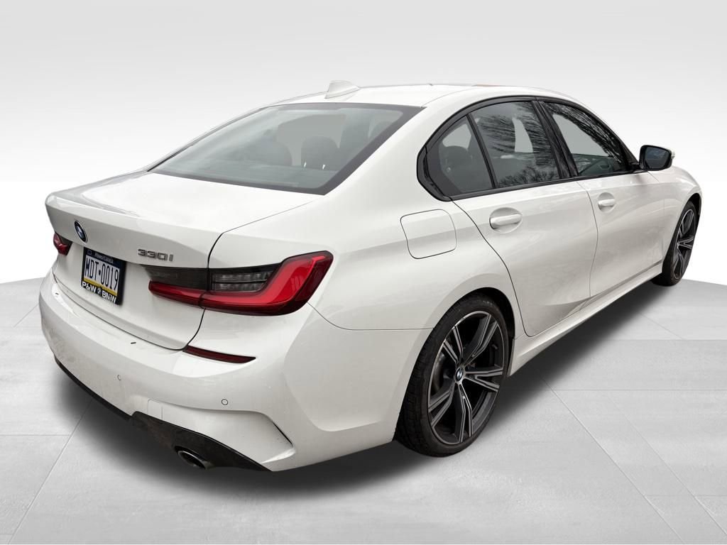 Used 2020 BMW 330i xDrive Sedan w/ M Sport Package image 3