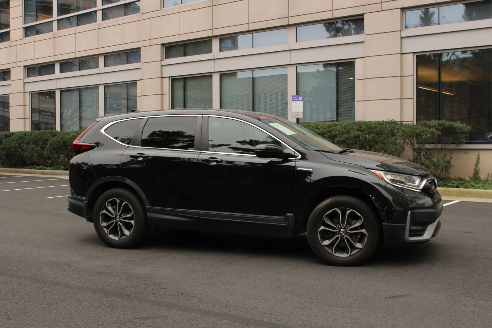 Used 2021 Honda CR-V EX image 2