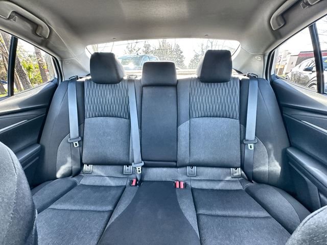 Used 2025 Toyota Camry LE image 30