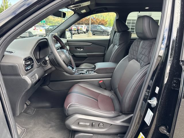 Used 2026 Honda Pilot Black Edition image 17