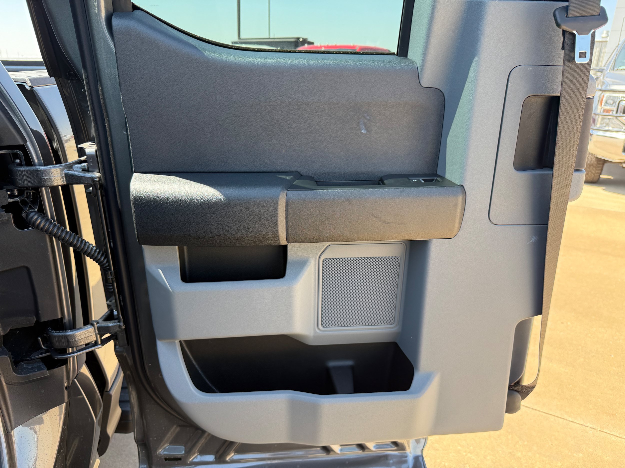 New 2026 Ford F350 XLT w/ FX4 Off-Road Package AWD/4WD image 12
