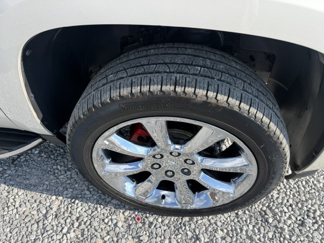Used 2011 Chevrolet Avalanche LTZ RWD image 16