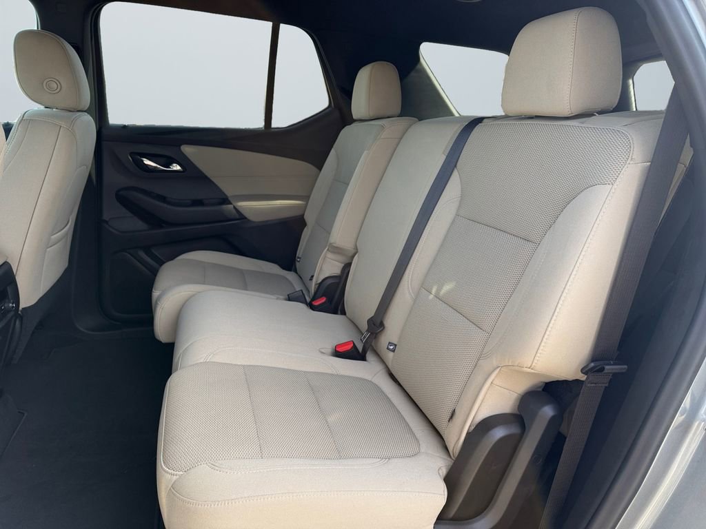 Used 2024 Chevrolet Traverse LS image 13