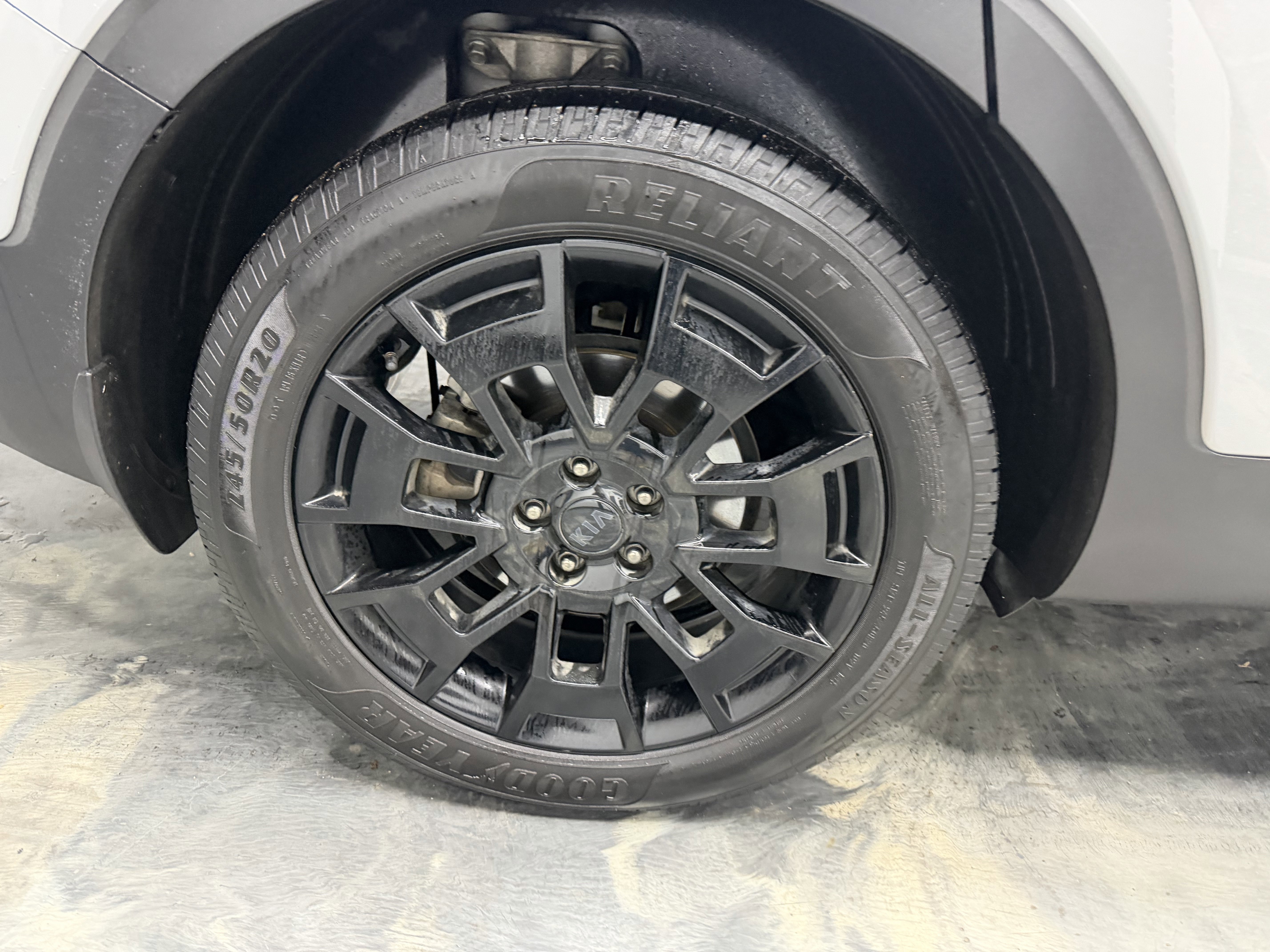 Used 2021 Kia Telluride SX w/ SX Prestige Package image 29