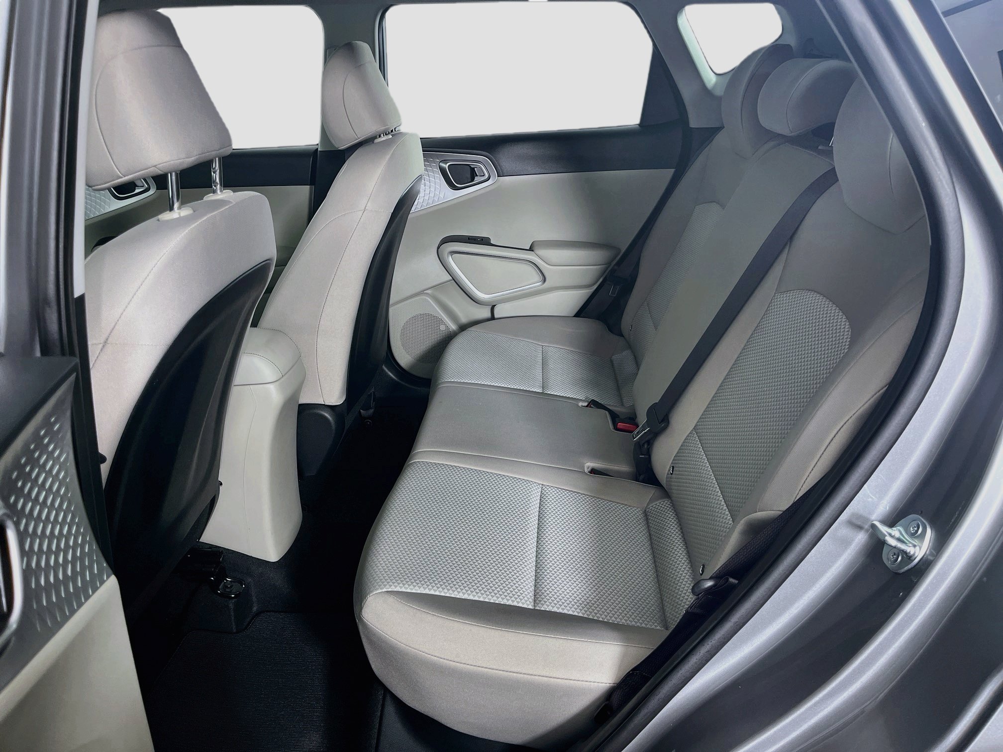 Used 2025 Kia Soul LX w/ LX Technology Package FWD image 26