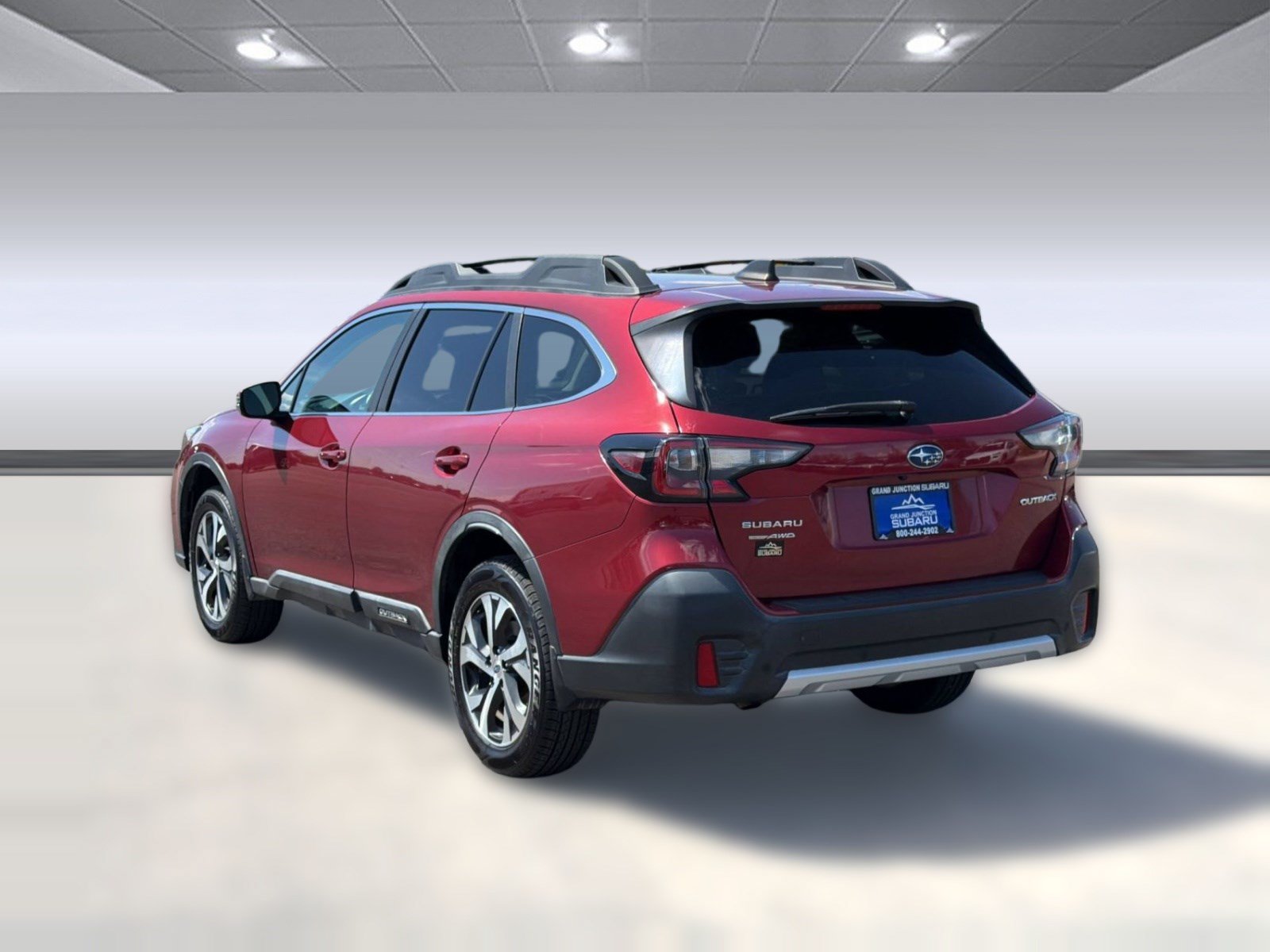 Used 2020 Subaru Outback Limited w/ Popular Package #2 AWD/4WD image 3
