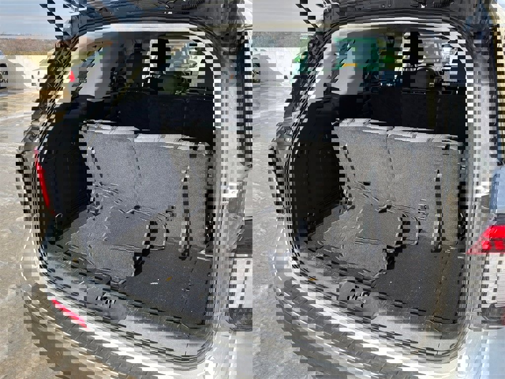 Used 2025 Ford Explorer Active image 31