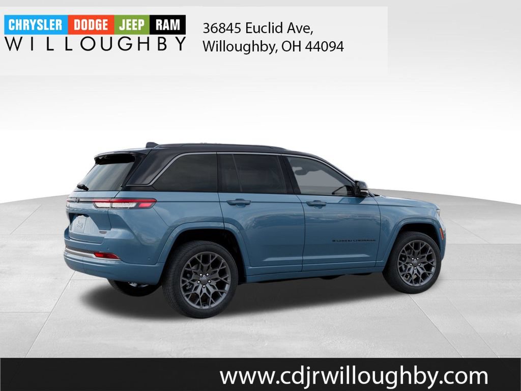 New 2026 Jeep Grand Cherokee Summit w/ Obsidian Package AWD/4WD image 4