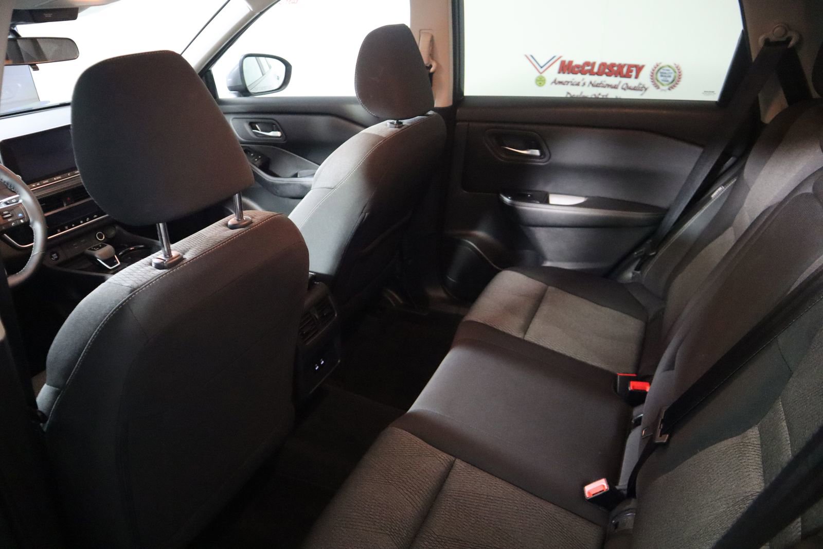 Used 2025 Nissan Rogue SV image 24