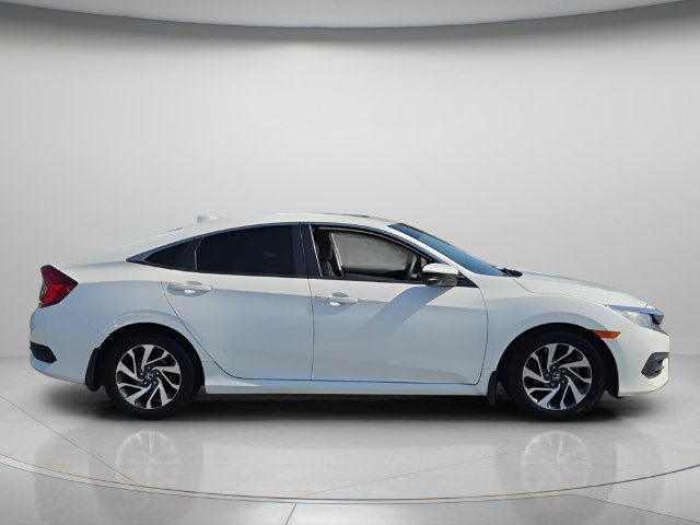 Used 2017 Honda Civic EX image 9