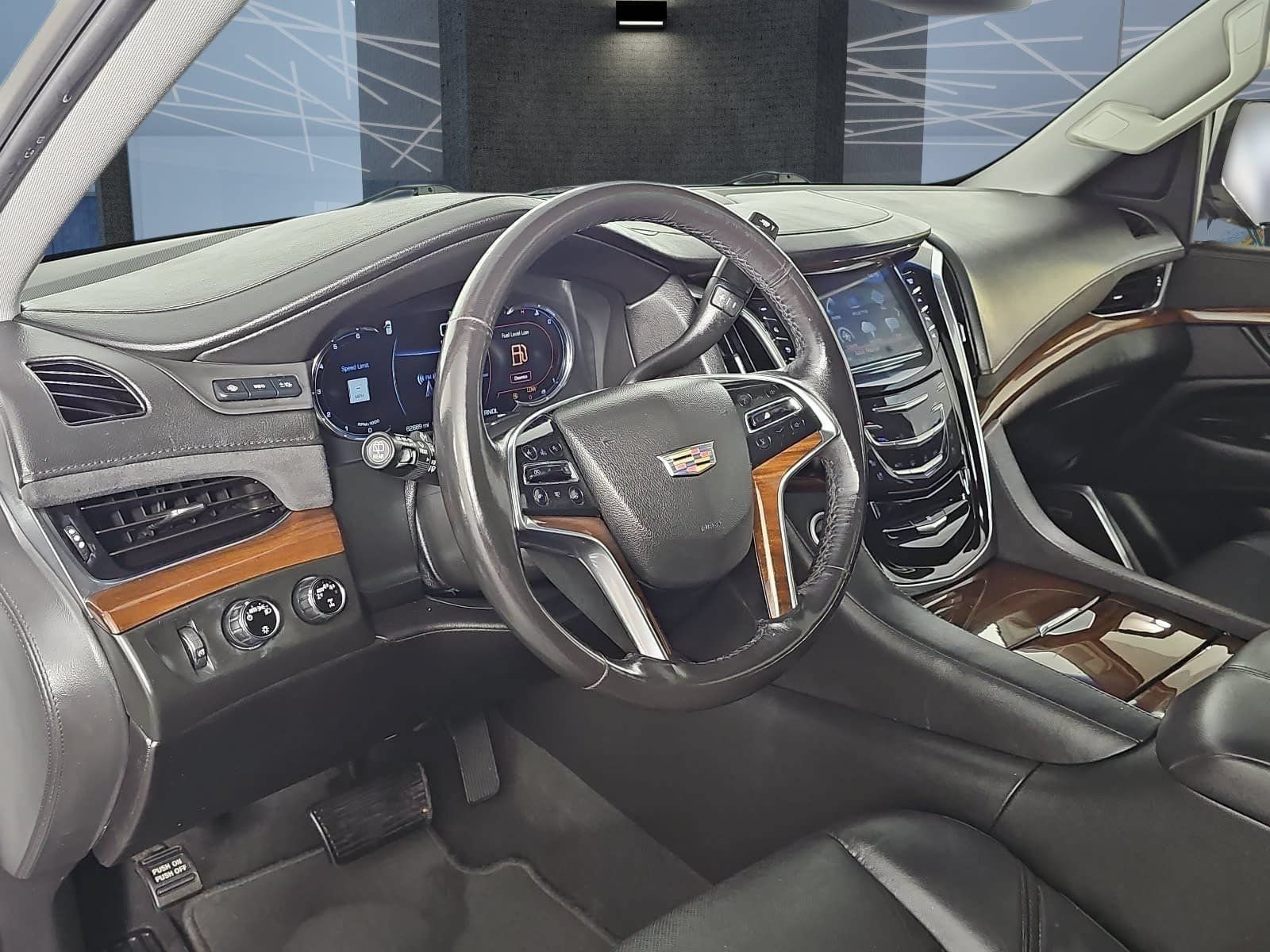 Used 2020 Cadillac Escalade Luxury AWD/4WD image 13