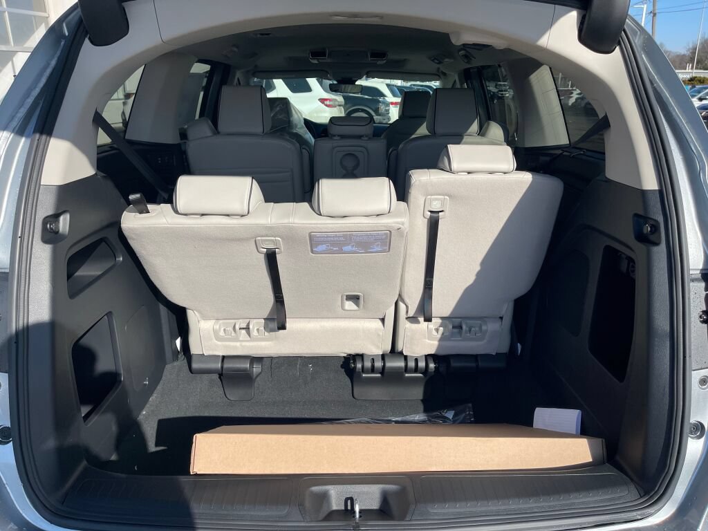 New 2026 Honda Odyssey Touring image 15