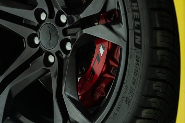 Used 2018 Chevrolet Camaro SS RWD image 22