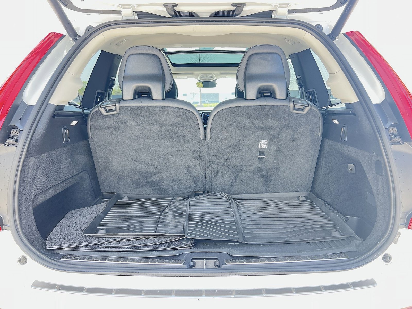 Certified 2023 Volvo XC90 B6 Plus w/ Protection Package Premier AWD/4WD image 35