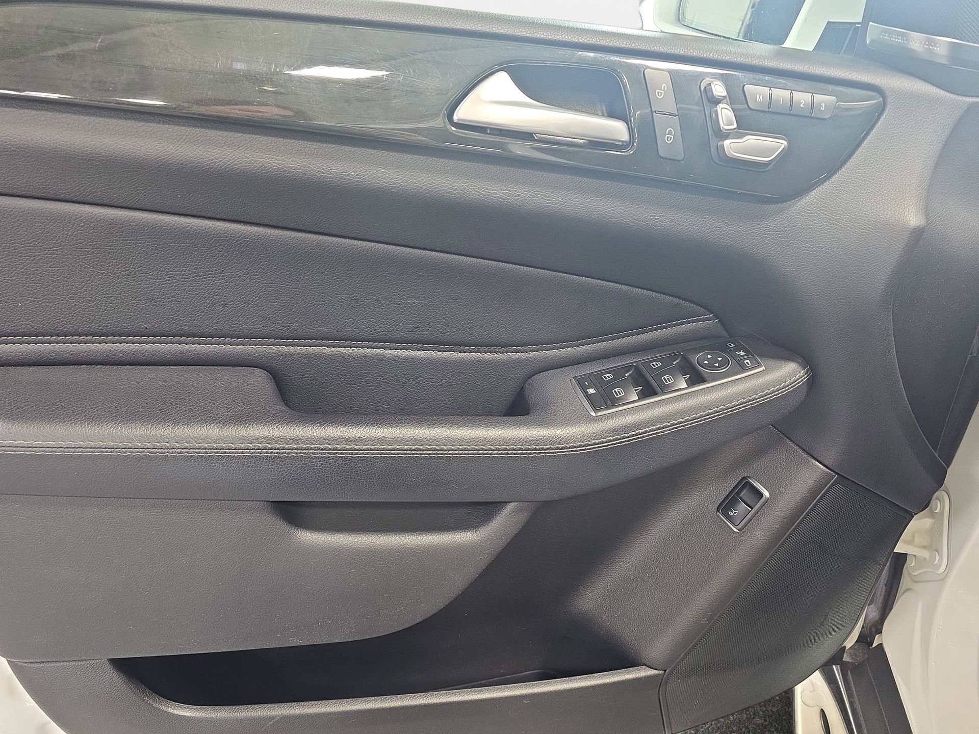 Certified 2019 Mercedes-Benz GLS 450 4MATIC image 26