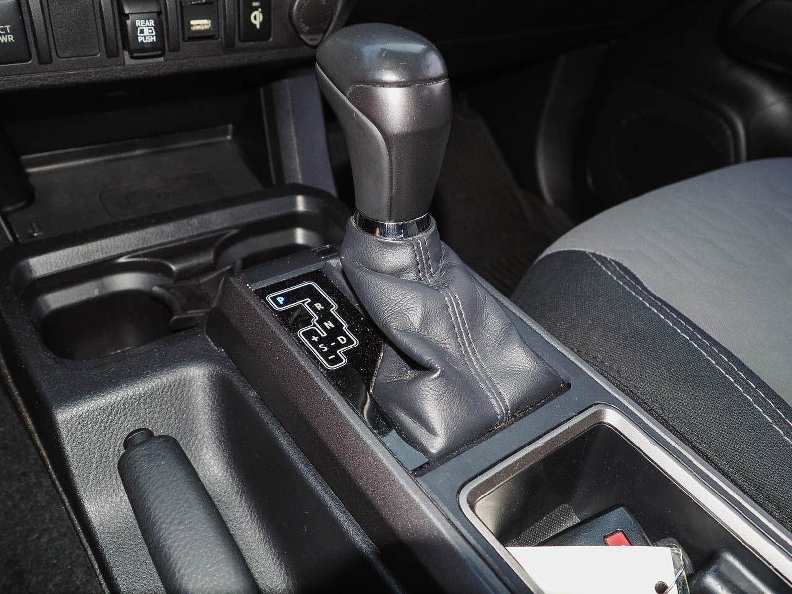Used 2020 Toyota Tacoma TRD Sport AWD/4WD image 13