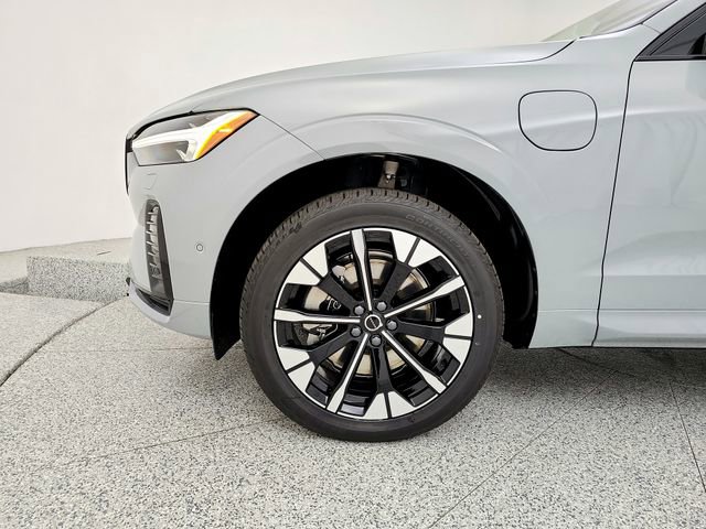 New 2026 Volvo XC60 T8 Plus w/ Climate Package AWD/4WD image 29