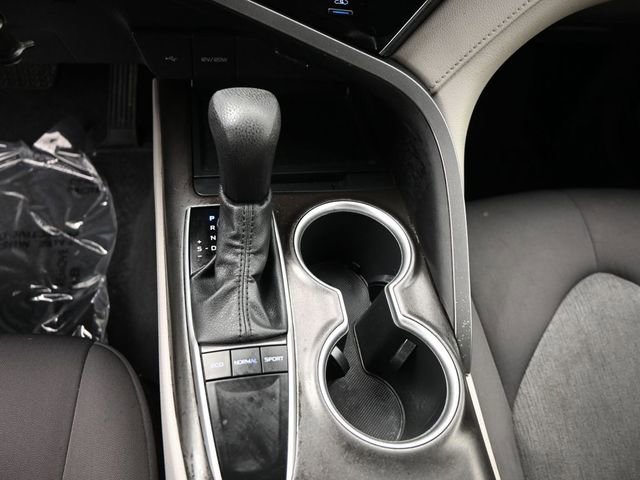 Used 2022 Toyota Camry LE image 16