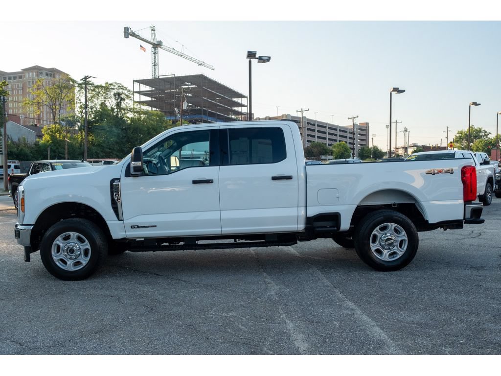 Used 2026 Ford F250 XLT AWD/4WD image 5