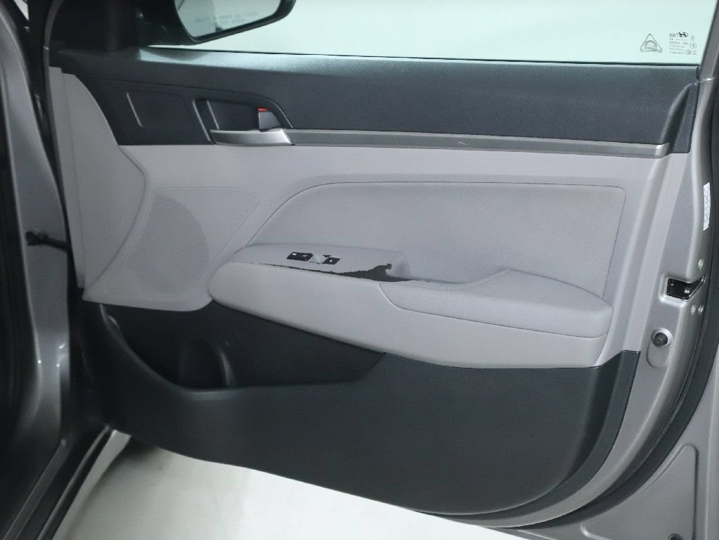 Used 2020 Hyundai Elantra Value Edition w/ Cargo Package (C1) FWD image 34