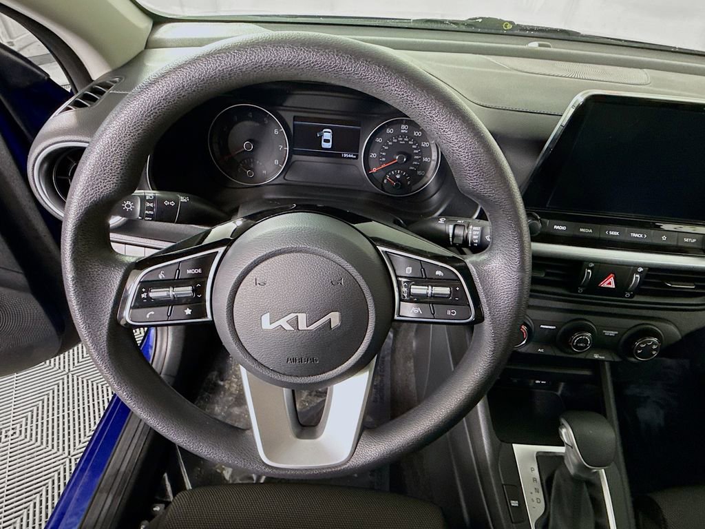 Used 2023 Kia Forte LXS image 18