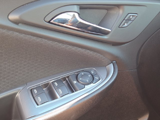 Used 2025 Chevrolet Malibu LT FWD image 22