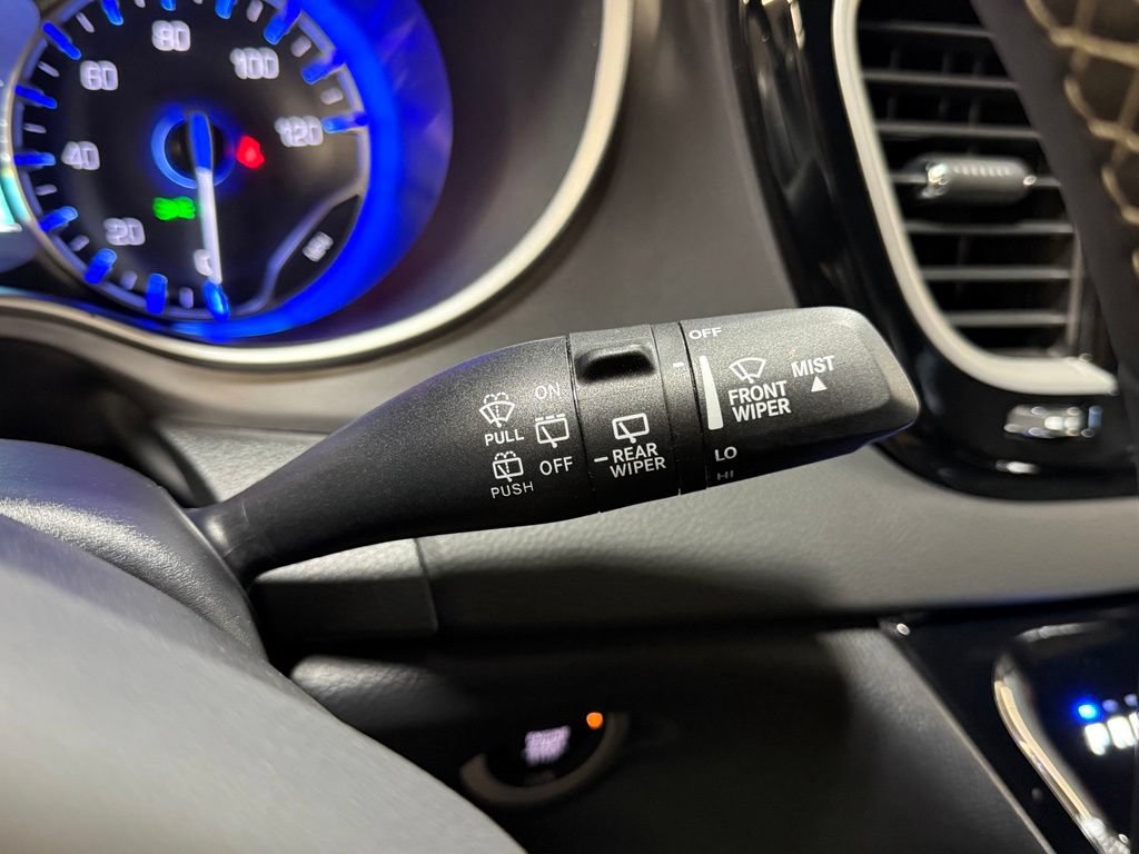 Used 2026 Chrysler Pacifica Select FWD image 20