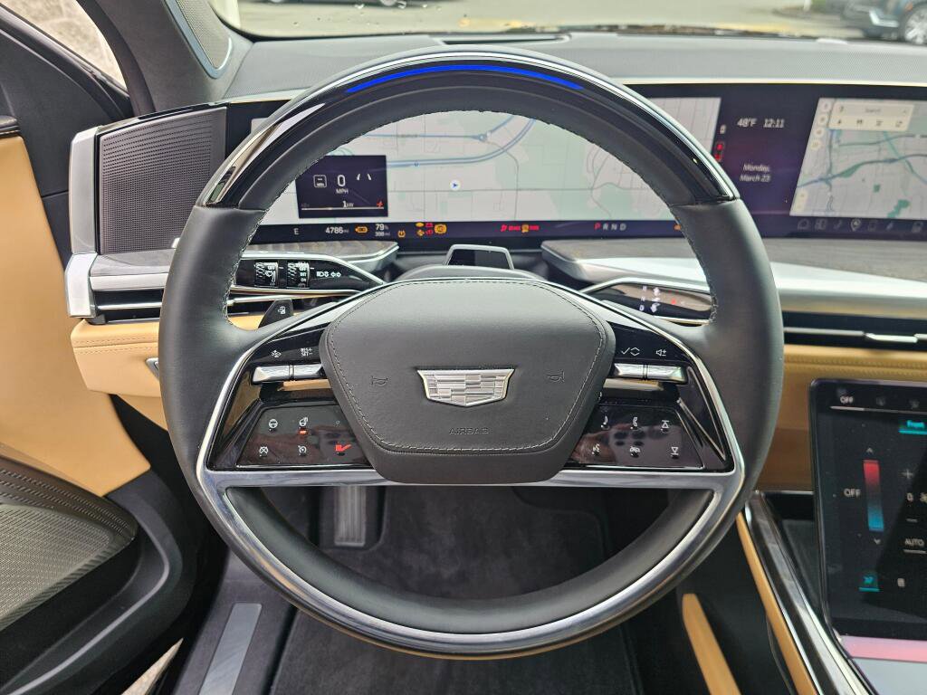 Used 2025 Cadillac Escalade IQ Luxury 2 image 32