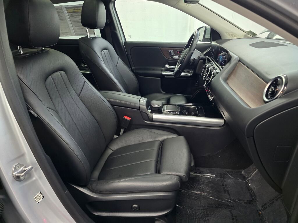 Used 2022 Mercedes-Benz GLA 250 4MATIC w/ Premium Package Lite image 25