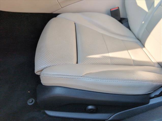 Used 2015 Mercedes-Benz C 300 4MATIC Sedan image 11