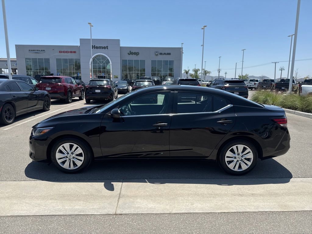 Used 2024 Nissan Sentra S FWD image 5
