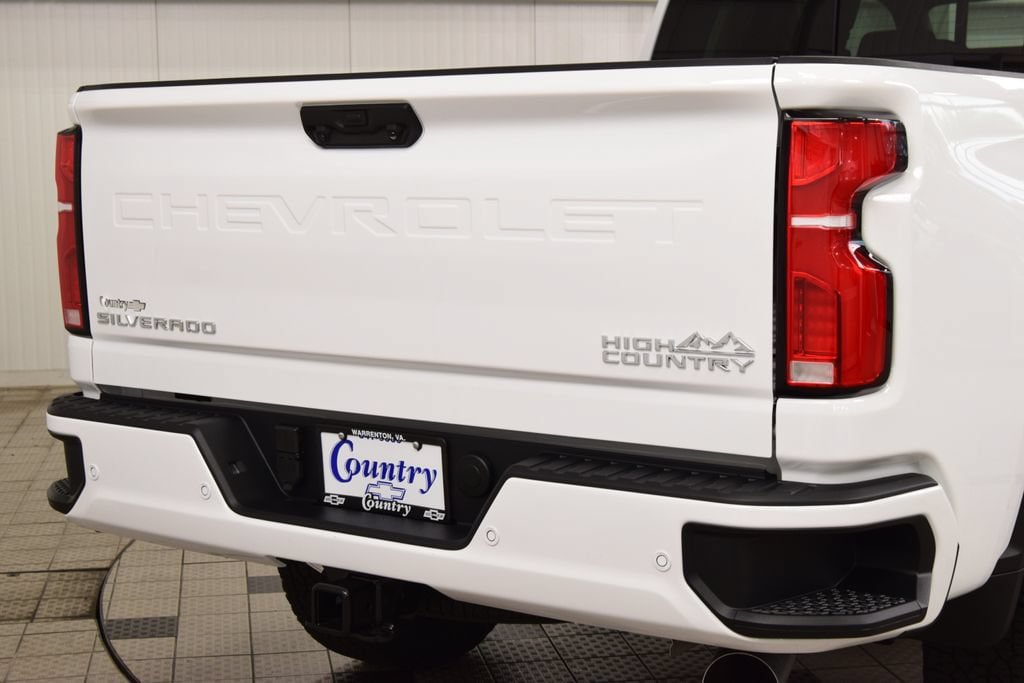 New 2026 Chevrolet Silverado 2500 High Country w/ High Country Premium Package AWD/4WD image 23
