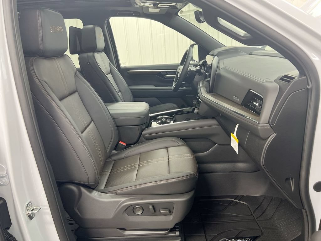 New 2026 Chevrolet Tahoe High Country AWD/4WD image 23