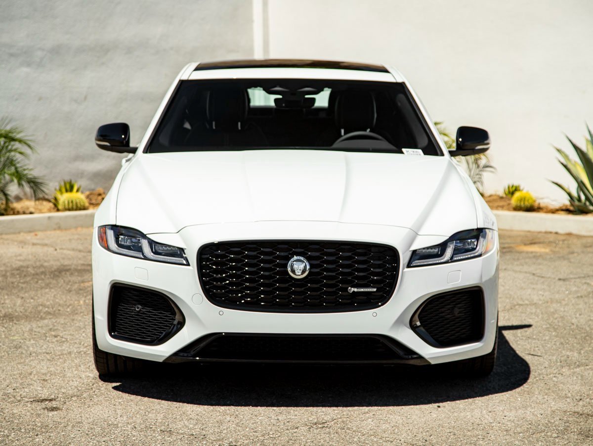 New 2024 Jaguar XF R-Dynamic SE image 3