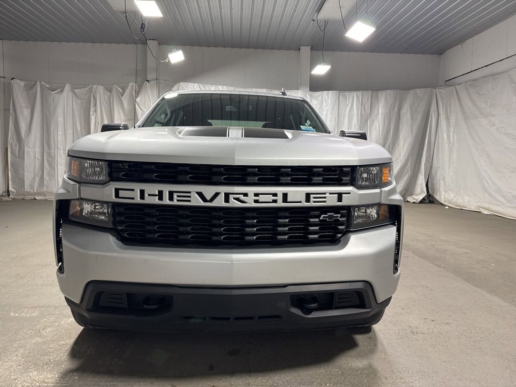 Used 2022 Chevrolet Silverado 1500 Custom w/ Rally Edition AWD/4WD image 2
