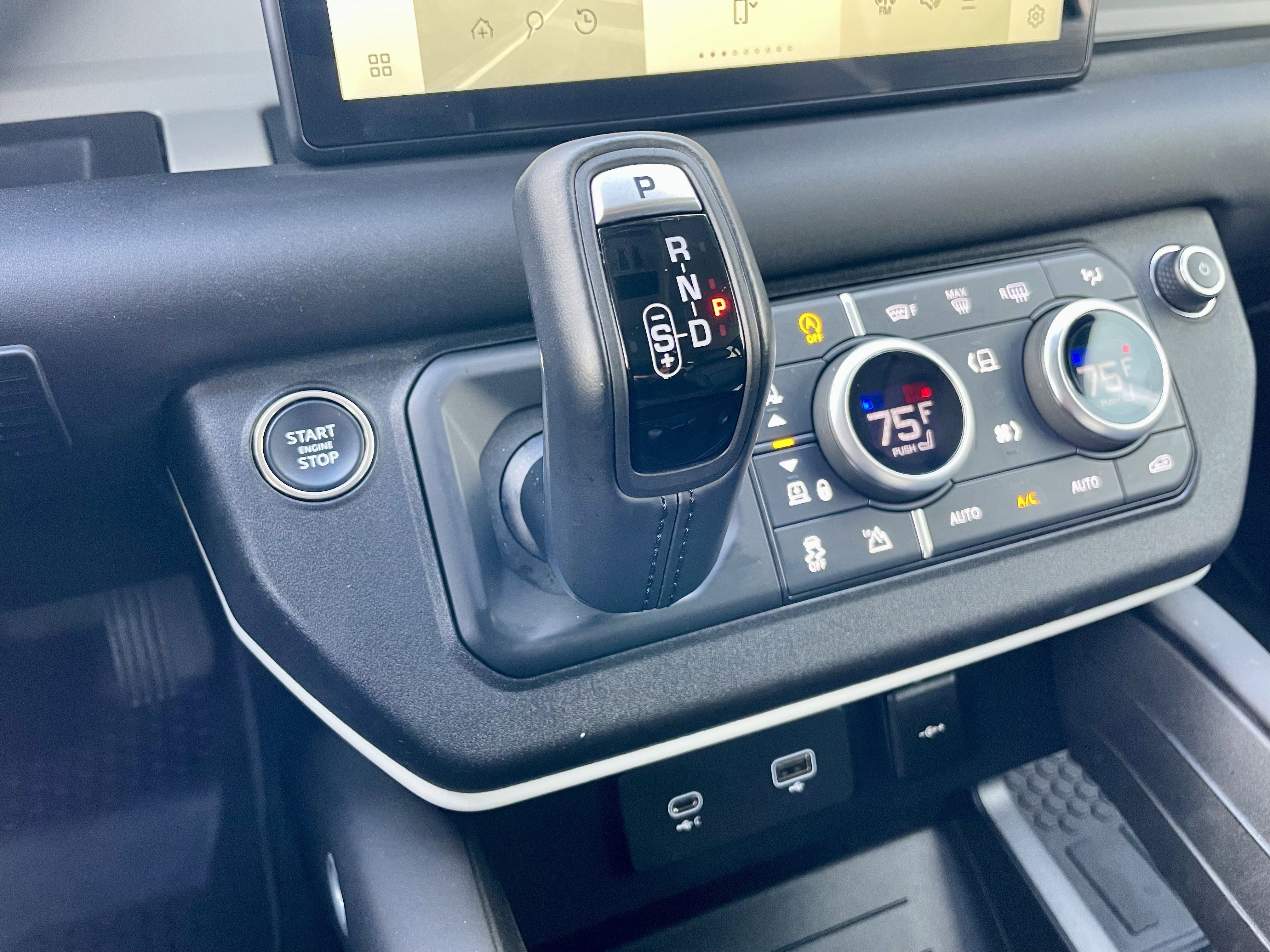 Used 2024 Land Rover Defender 110 S image 20