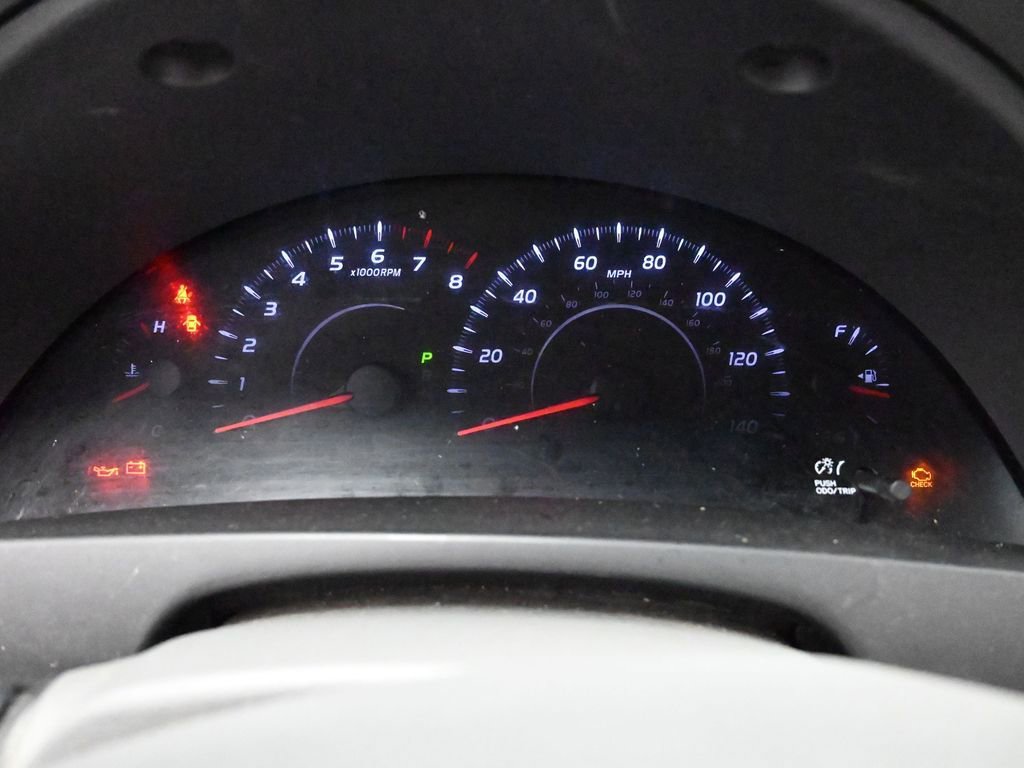 Used 2011 Toyota Camry LE image 32