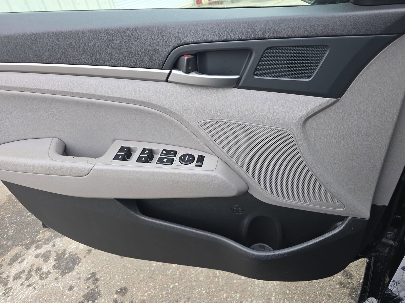 Used 2018 Hyundai Elantra Limited w/ Cargo Package image 31